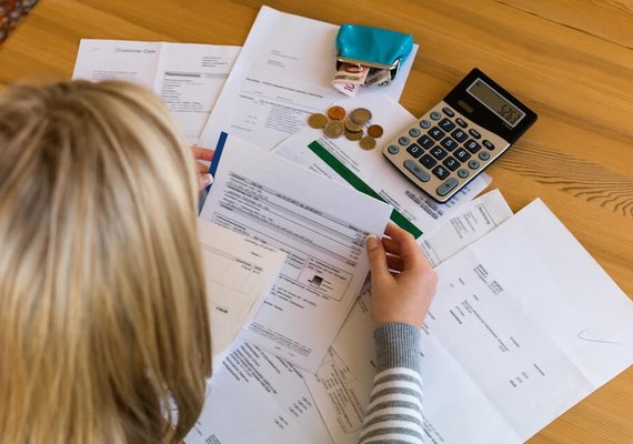 Com maior percentual em 12 meses, mais de 70% dos maceioenses estão endividados
