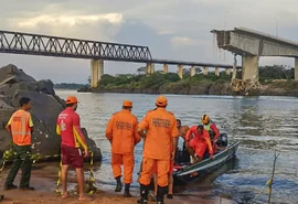 Após queda de ponte, consumo de água do Rio Tocantins deve ser evitado; entenda