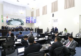 Parlamentares aprovam PLDO e Legislativo entra em recesso
