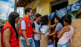 Cruz Vermelha faz doações e atendimentos às famílias em União dos Palmares