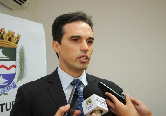 Após denúncia, prefeitura de Maceió deve suspender processo de R$ 12 milhões