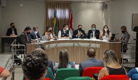 ALE questiona Ayres sobre ações de combate à pandemia
