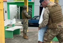Bope prende dois jovens suspeitos de tráfico de drogas em Igreja Nova