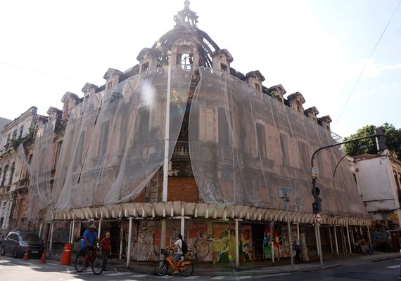 Palacete Imperial sofre abandono e denúncias no centro do Rio