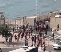 Milhares de imigrantes entram em Ceuta e Espanha pede apoio do Exército