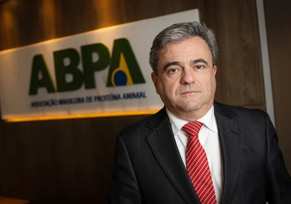 Presidente da ABPA diz que guerra torna inevitável alta de ovos e frango