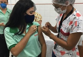 Colaboradores da Pindorama recebem segunda dose de vacina contra Covid