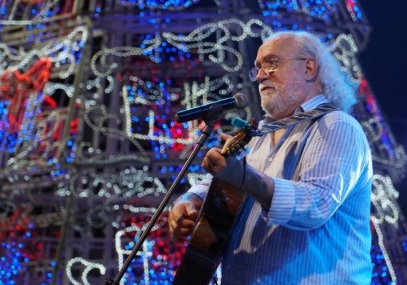 Eliezer Setton encerra Natal Luz desse domingo (19) em Palmeira com muito forró