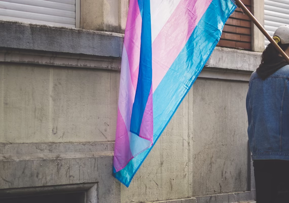 Detentas trans enviam cartas para denunciar violência em ala de Colmeia