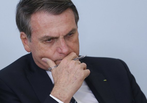 Bolsonaro diz que suas palavras decorrem do 'calor do momento' em nota divulgada