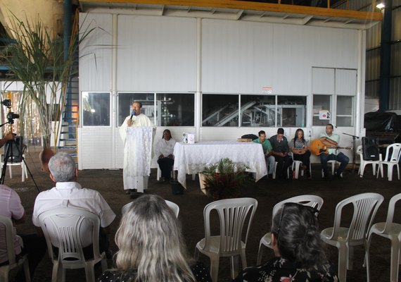 Missa celebra início da safra 18/19 em Usina