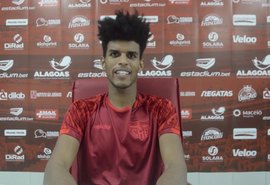 Éwerton Páscoa deixa o CRB e acerta com o Vitória