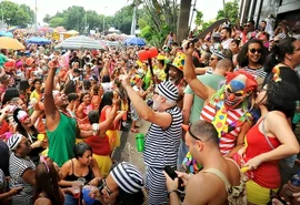 Confederação Nacional do Comércio estima que o Carnaval movimentará R$ 8,18 bilhões no Brasil