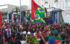 Lula leva multidão ao Centro de Maceió
