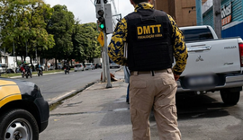 DMTT autua veículo com dispositivos irregulares durante ação no Farol