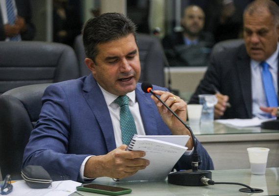Rui Palmeira critica novos pedidos de empréstimos da Prefeitura que somam mais de R$1 bilhão