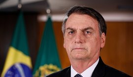 Bolsonaro “está bem e totalmente medicado”, diz ministro das Comunicações