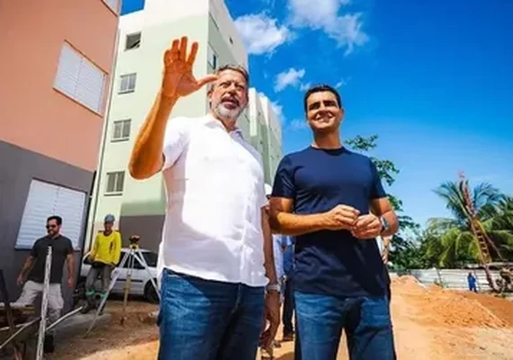 “Gigantão”, Lira mostra força e empareda JHC na disputa eleitoral