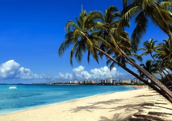 Setur explica impacto do crime ambiental da Braskem no turismo de Maceió