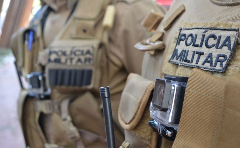 Dois padeiros são detidos com drogas escondidas em pote de manteiga no Benedito Bentes