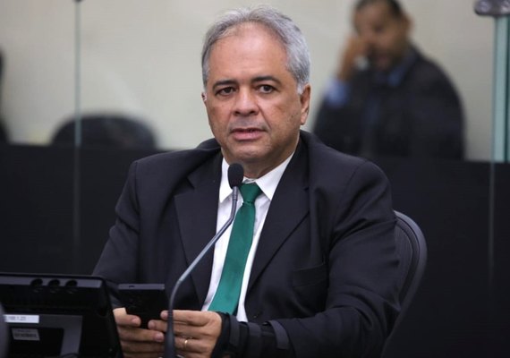 Líder do governo articula sessão para garantir votação da LDO até o dia 30