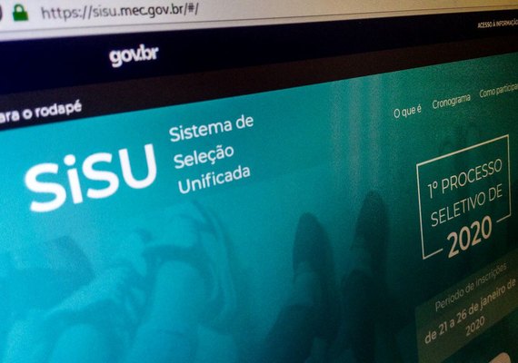 AGU estuda novo recurso contra decisão que impede divulgação do Sisu
