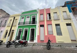 Imóveis do Centro Histórico de Penedo ganham pintura e revitalização