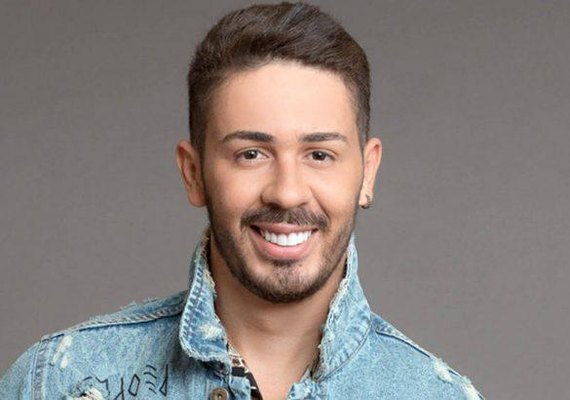 O alagoano Carlinhos Maia volta ao Instagram e é detonado por ignorar Whindersson