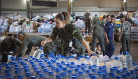 FAB, Exército e voluntários levam 400 toneladas de doações para Canoas