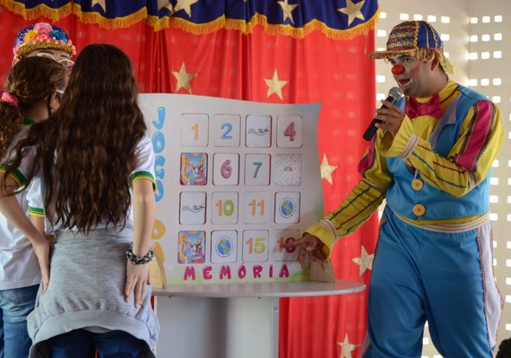 Mais de 300 crianças em Girau do Ponciano recebem visita do projeto Agreste Itinerante