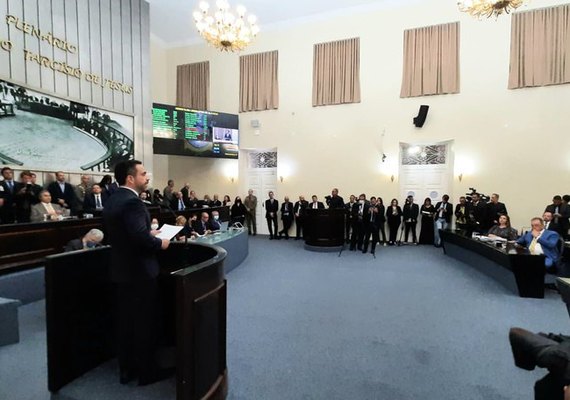 Sessão para eleição dos cargos de governador e vice de AL está aberta