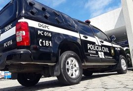 Operação policial apreende armas em grota no bairro do Benedito Bentes