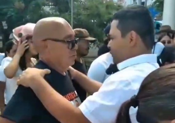 Palmeira dos índios cobra por justiça, e familiares recebem solidariedade de Adriano Ferreira do MTC