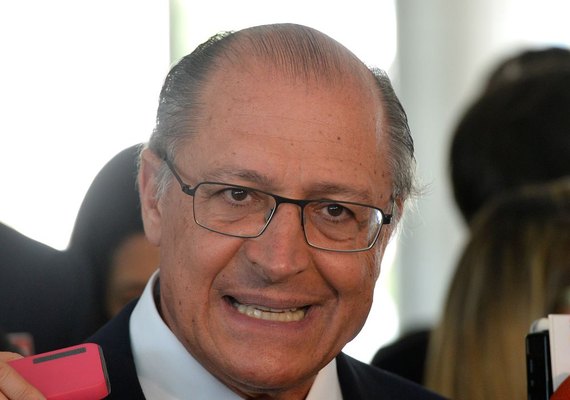 Partido dos Trabalhadores  confirma indicação de Alckmin para vice de Lula