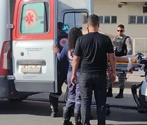 Mulher é detida em shopping de Arapiraca após andar com facão pelos corredores