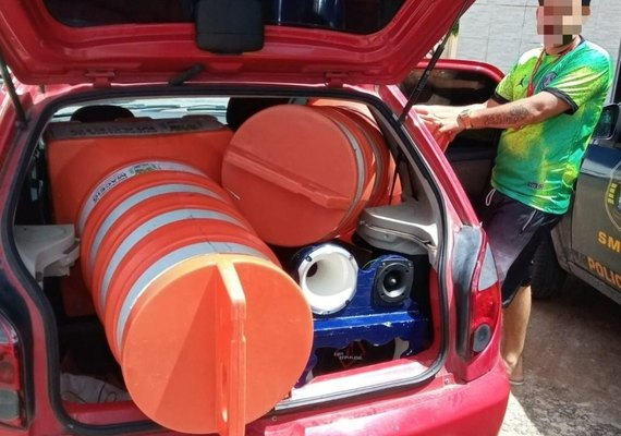 Após  furtar cones de sinalização da SMTT,  homem é detido na Serraria