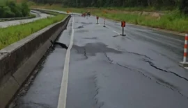 Trecho da BR-101 em São Miguel dos Campos é interditado devido à erosão