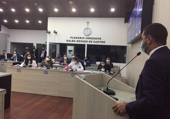 Derrota: Câmara dos Vereadores de Maceió derrubam 14 dos 26 vetos de JHC