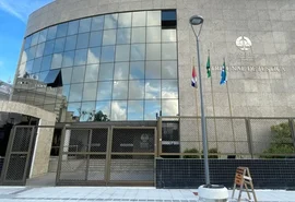 Homem é condenado a mais de 8 anos por tentar matar outro com facão em Maceió