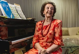 O Piano Brasileiro de Selma Britto volta aos palcos dia 27 de agosto, no Teatro Gustavo Leite