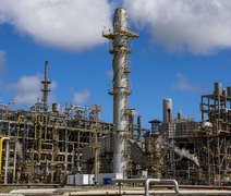 Lula sanciona lei que reduz tributos para indústria química