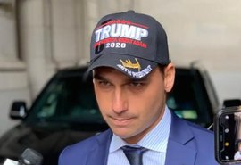 Eduardo Bolsonaro rebate acusações e nega ter sugerido troca do Pix pelo Zelle