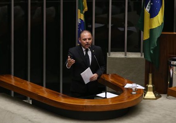 Câmara pode votar nesta quarta (4) projeto da Escola sem Partido
