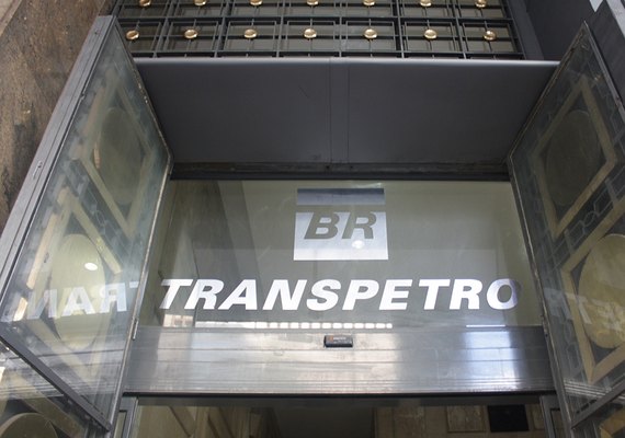 Transpetro lança concurso público com salários de até R$ 15 mil
