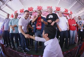 Convenção petista homologa candidaturas e conta com a participação de PCdoB, PV e MDB