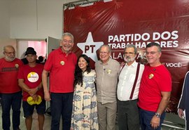 Com presença de Zé Dirceu, grande ato reúne cerca de 700 pessoas em Maceió