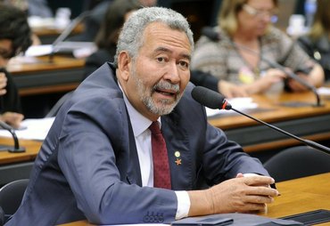 Bye bye Senado? Paulão volta a mirar reeleição à Câmara dos Deputados