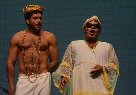 Peça com personagem icônica 'Cinderela' chega a Maceió