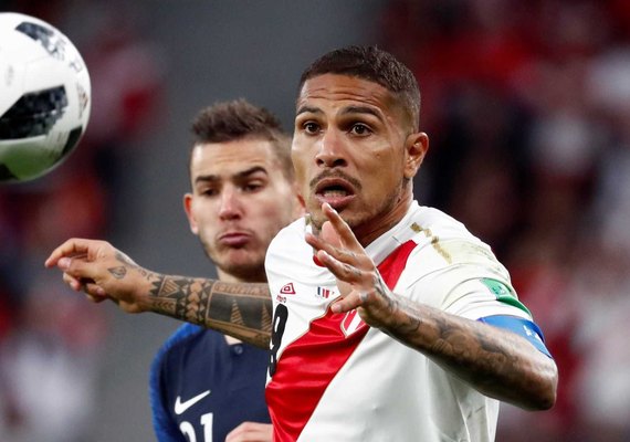 França derruba o Peru e se garante nas oitavas da Copa do Mundo