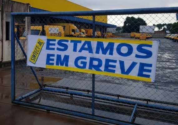 Funcionários dos Correios em AL entram em greve